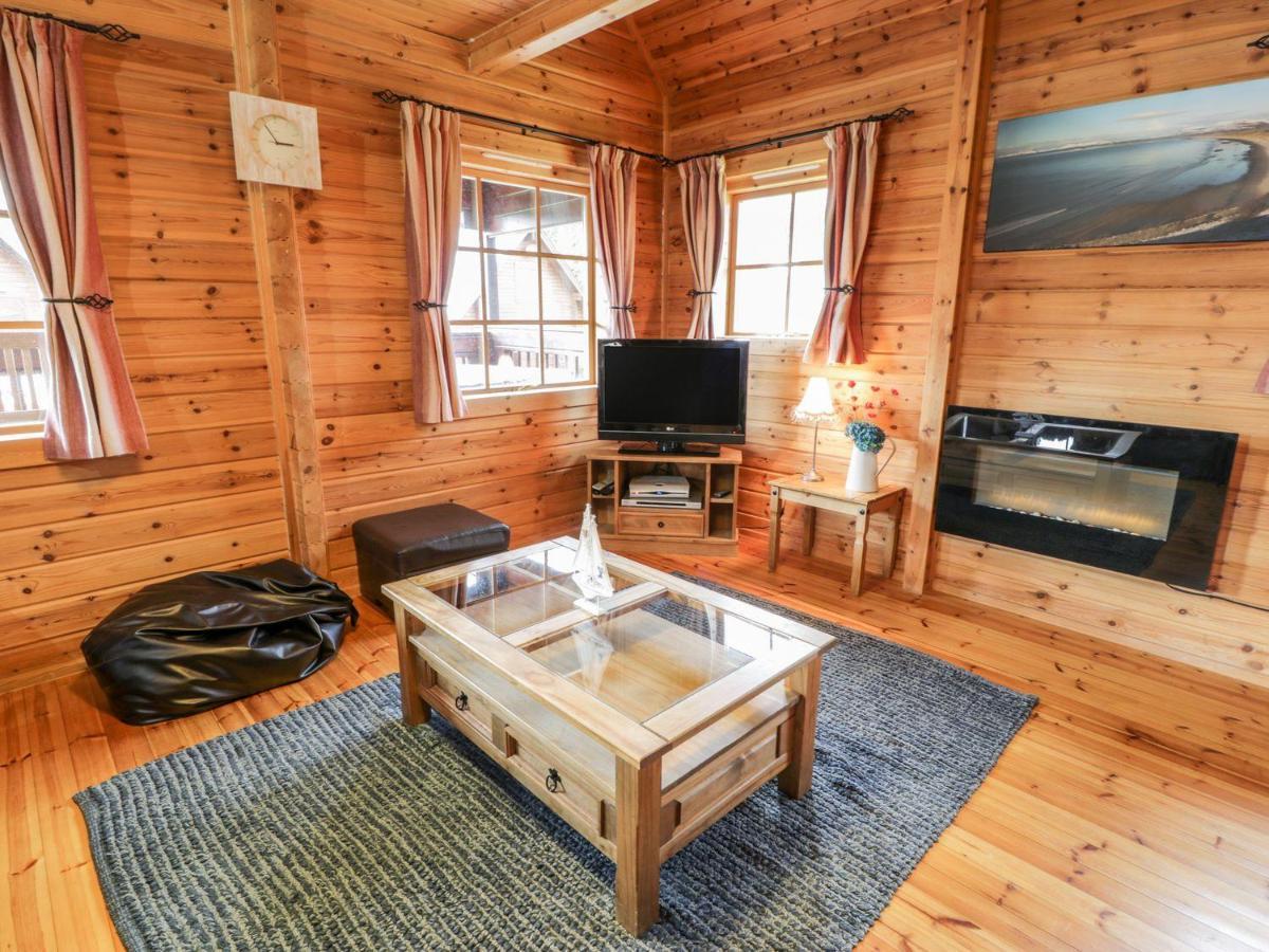 Sun View Lodge Лланбедр Екстер'єр фото