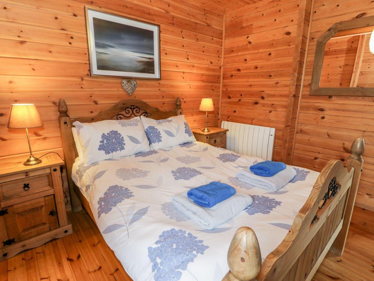 Sun View Lodge Лланбедр Екстер'єр фото
