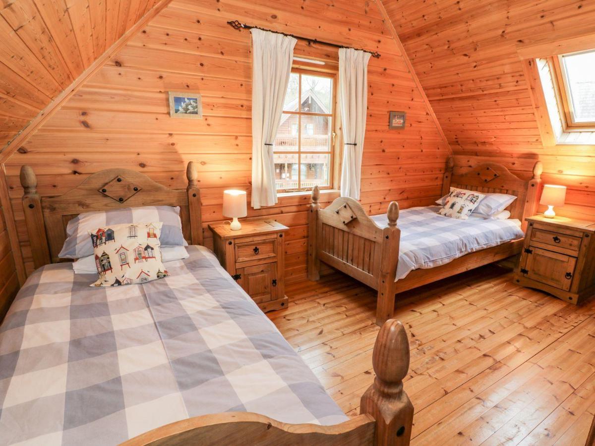 Sun View Lodge Лланбедр Екстер'єр фото