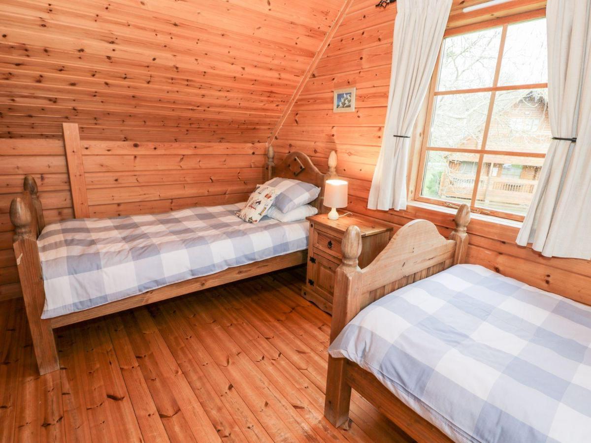 Sun View Lodge Лланбедр Екстер'єр фото