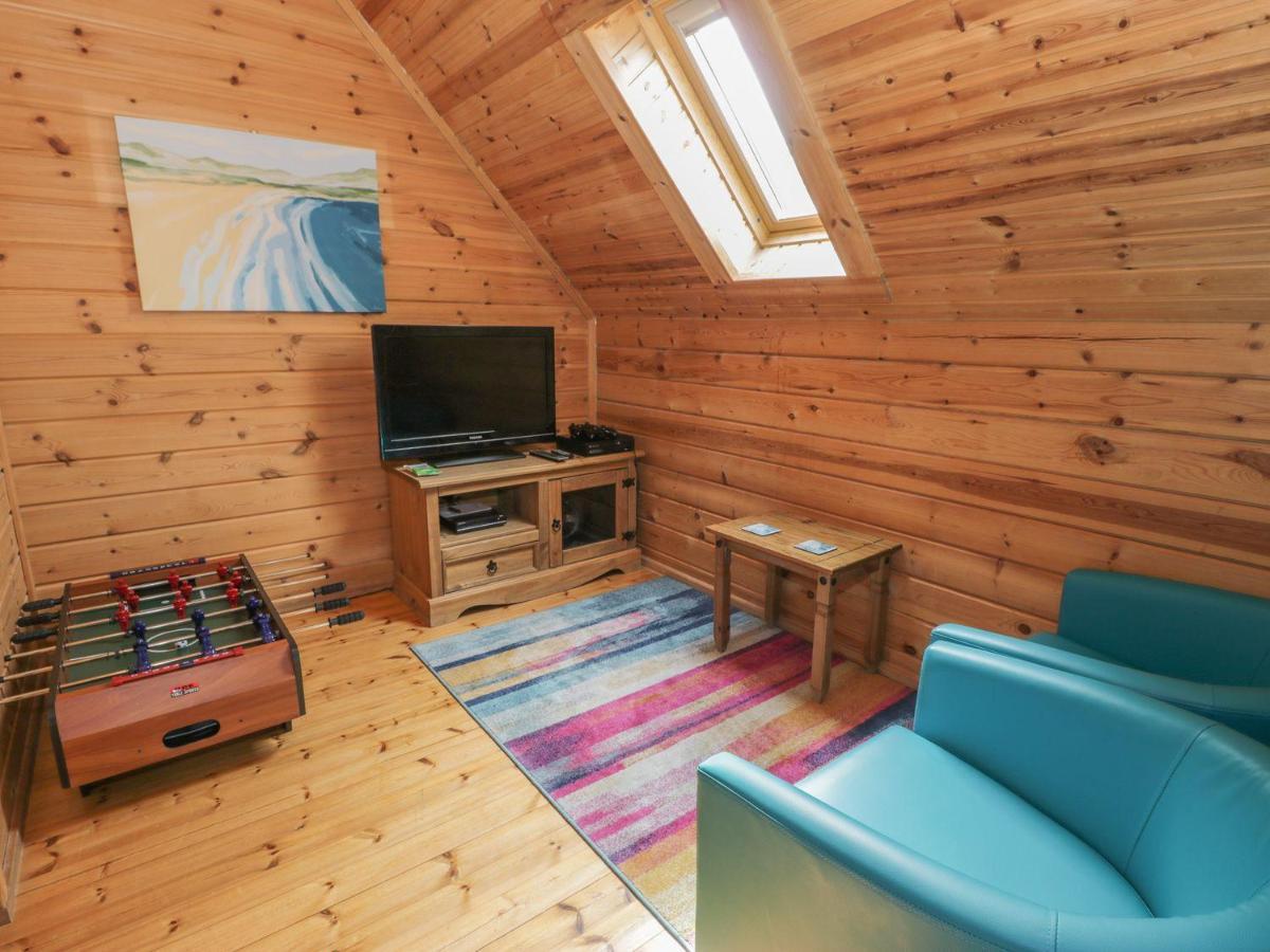 Sun View Lodge Лланбедр Екстер'єр фото