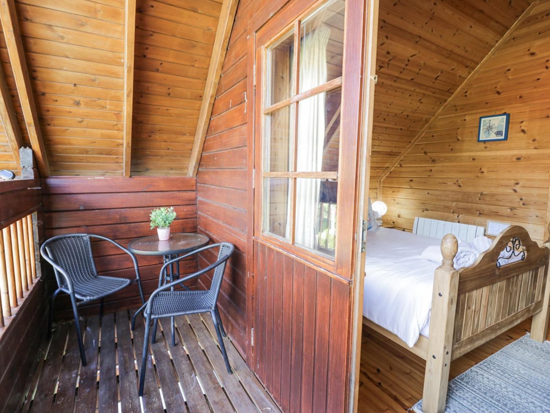 Sun View Lodge Лланбедр Екстер'єр фото