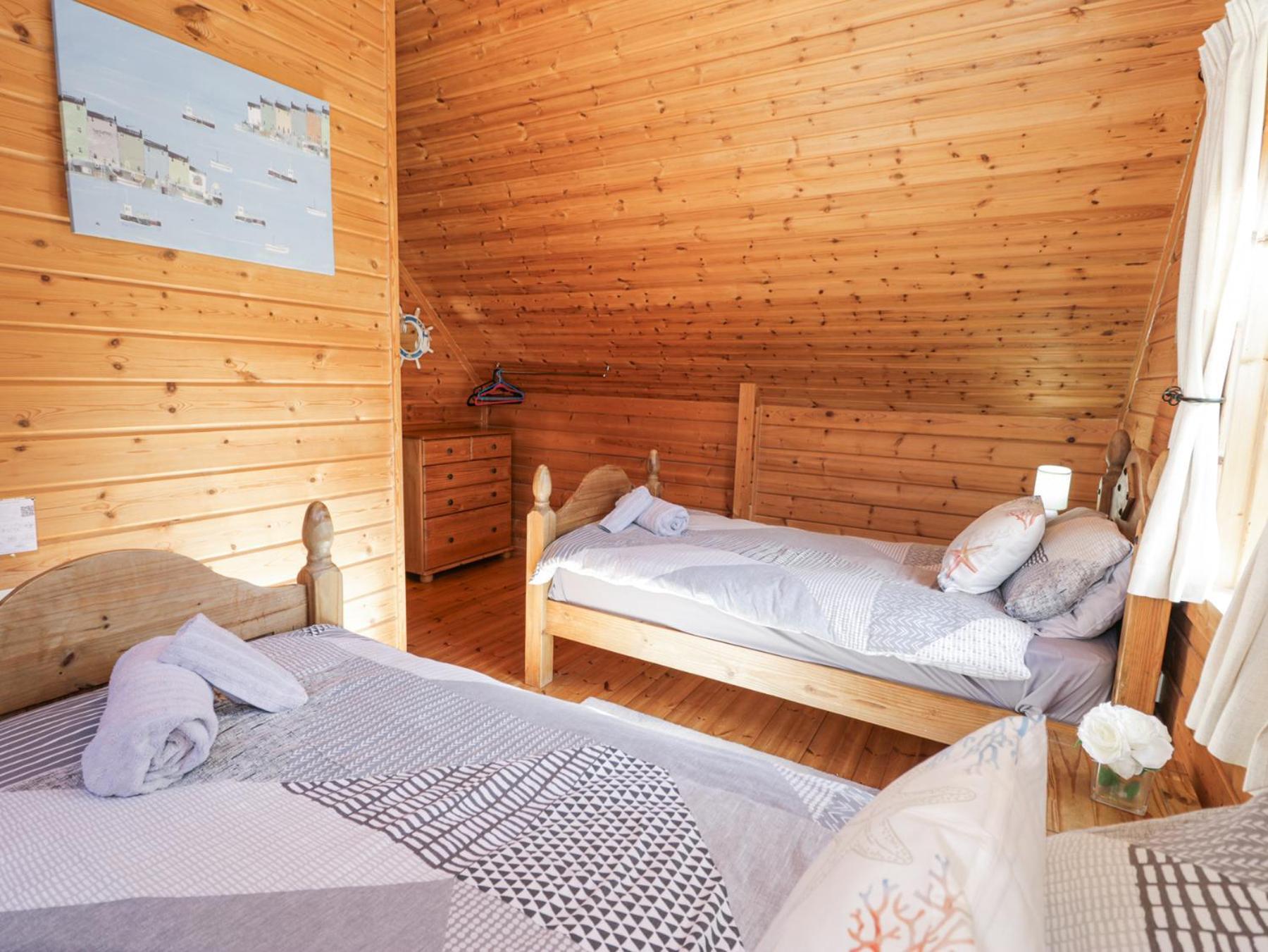 Sun View Lodge Лланбедр Екстер'єр фото