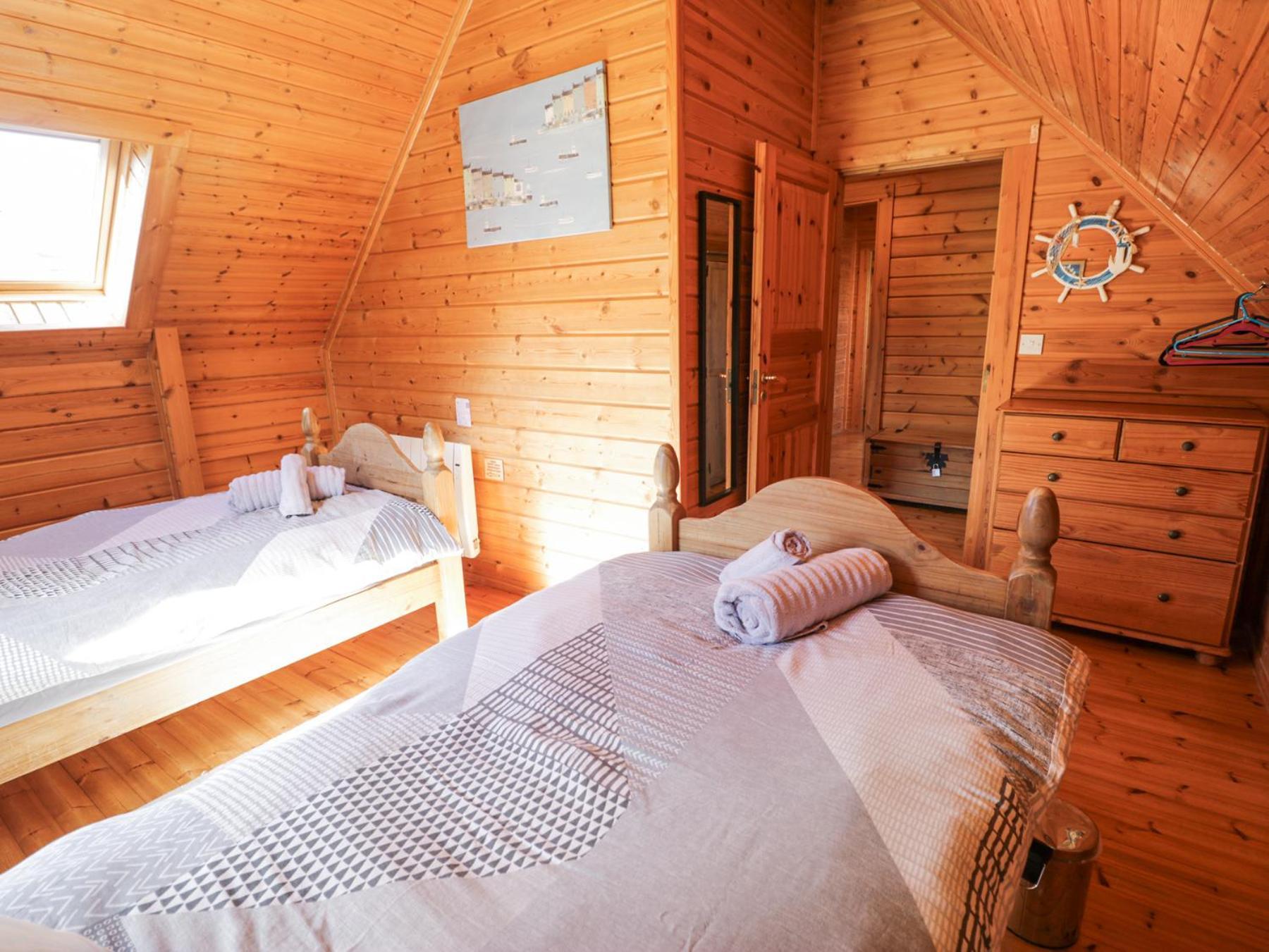 Sun View Lodge Лланбедр Екстер'єр фото