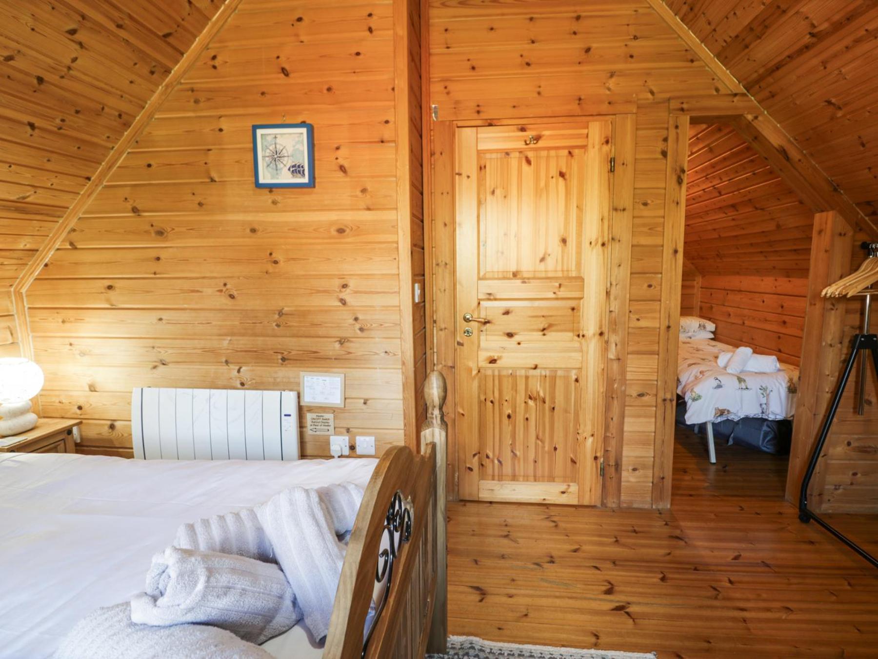 Sun View Lodge Лланбедр Екстер'єр фото