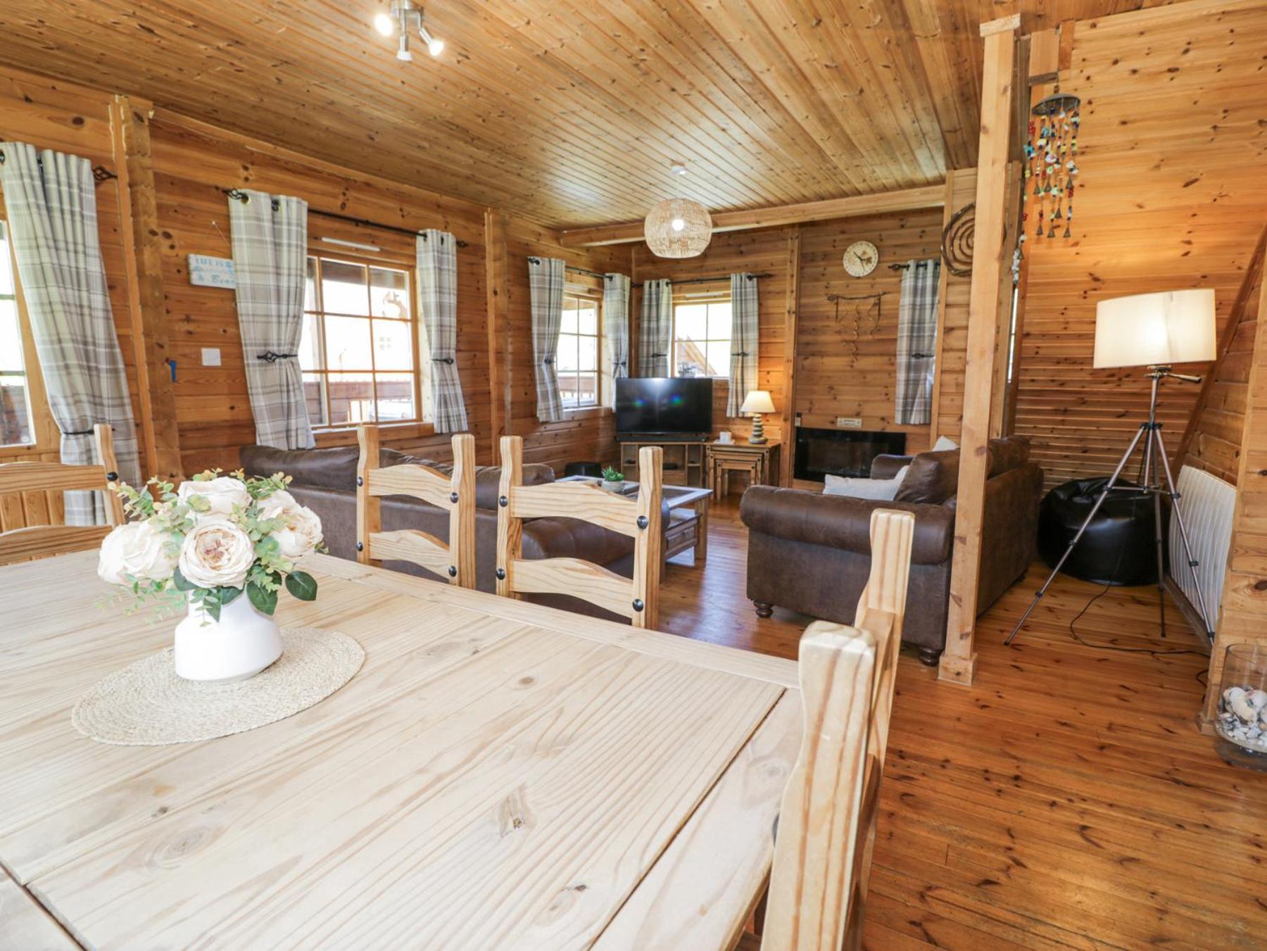Sun View Lodge Лланбедр Екстер'єр фото